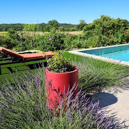 Les Papillons D'Uzes Bed and Breakfast Saint-Laurent-la-Vernède Εξωτερικό φωτογραφία
