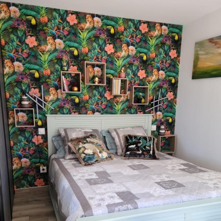 Les Papillons D'Uzes Bed and Breakfast Saint-Laurent-la-Vernède Εξωτερικό φωτογραφία