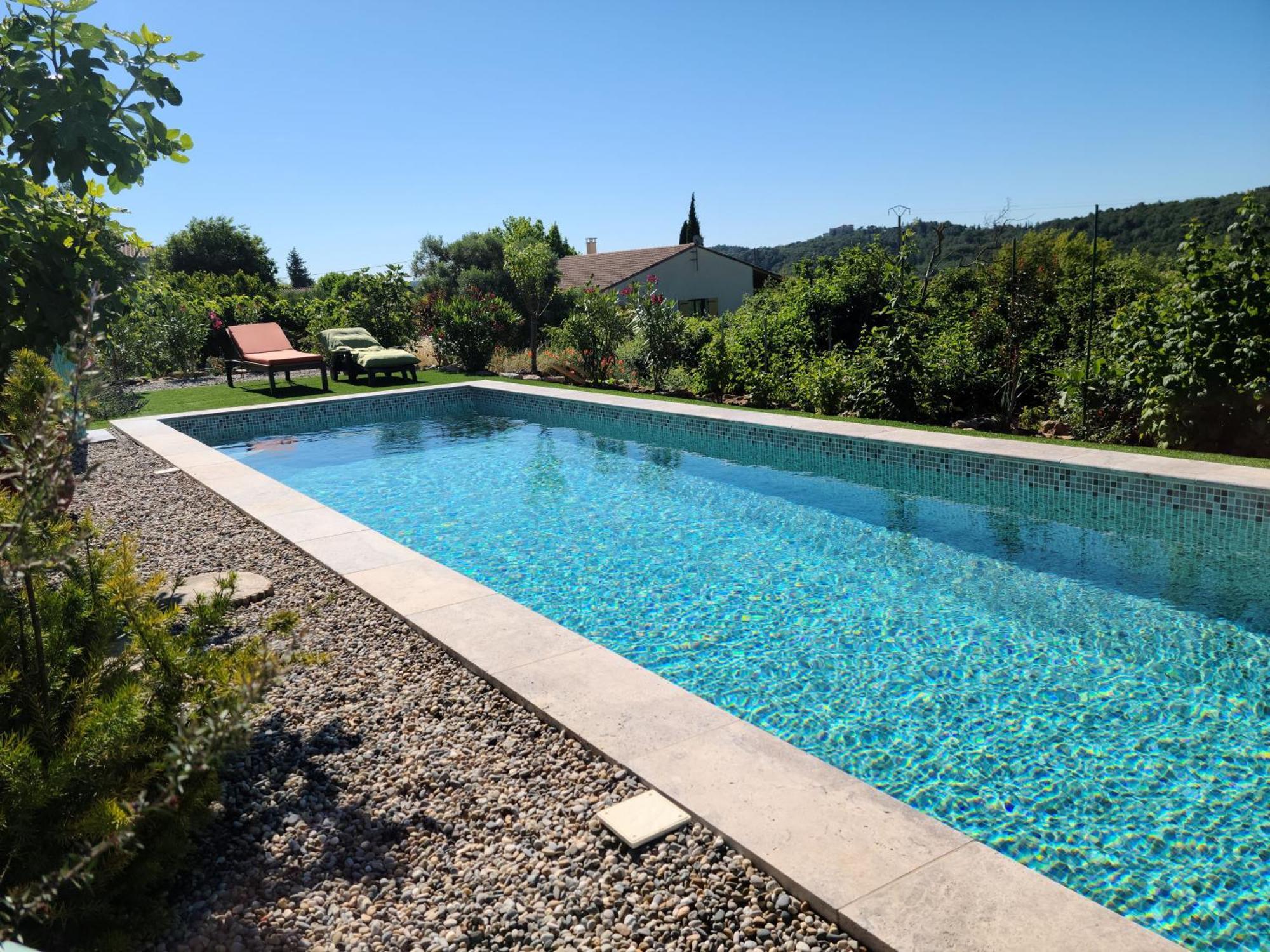 Les Papillons D'Uzes Bed and Breakfast Saint-Laurent-la-Vernède Εξωτερικό φωτογραφία